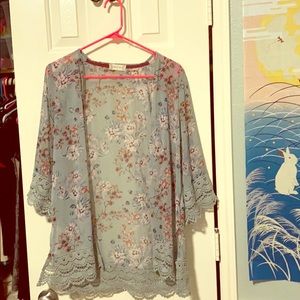 Altar’d State Floral Daytime Kimono